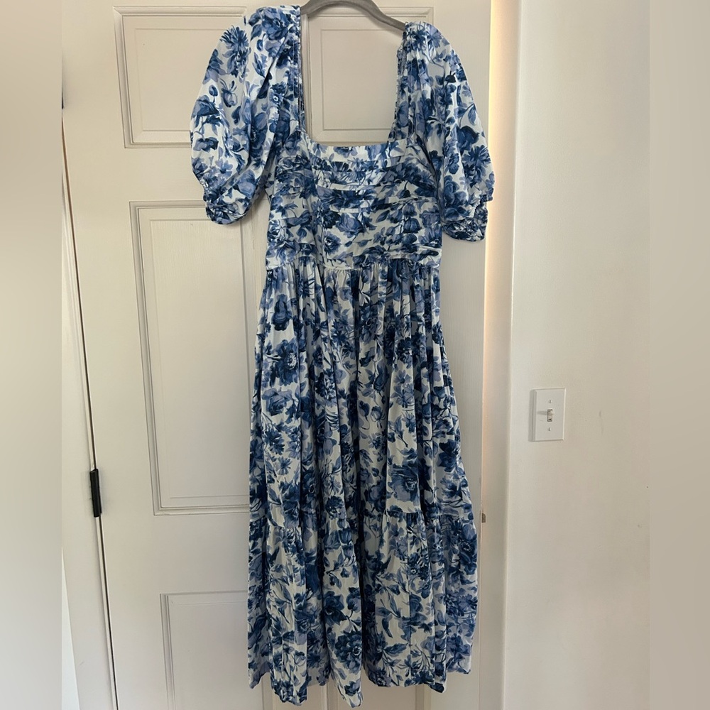 Abercrombie Emerson puff sleeve blue floral medium dress
